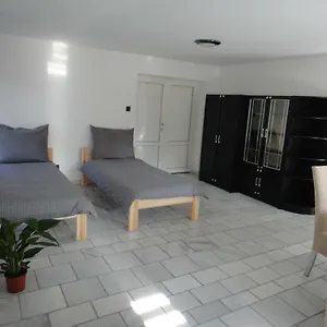 Liliom Apartman